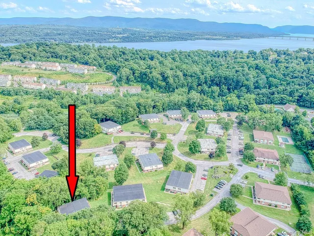 $1,900 | 104 Baldwin Lane, Unit 1D, Newburgh, NY 12550