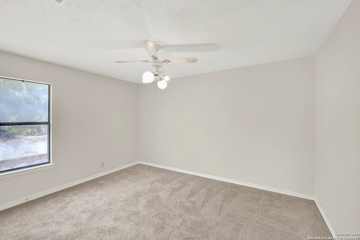 603 Rachel Street Falls City, TX 78113 - Photo 27 of 33