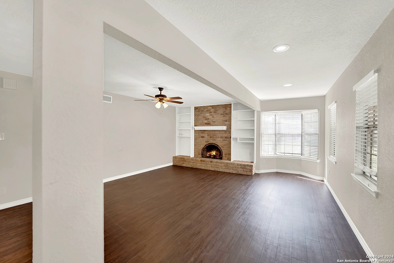 603 Rachel Street Falls City, TX 78113 - Photo 10 of 33