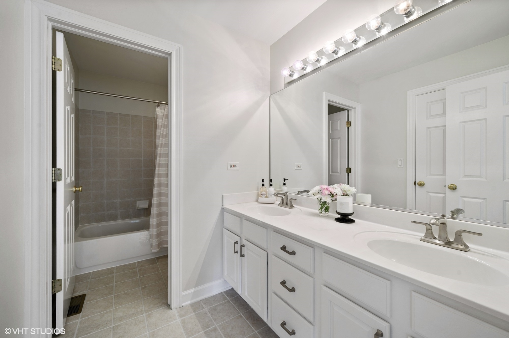 1549 Bluestem Lane Glenview, IL 60026 - Photo 31 of 51