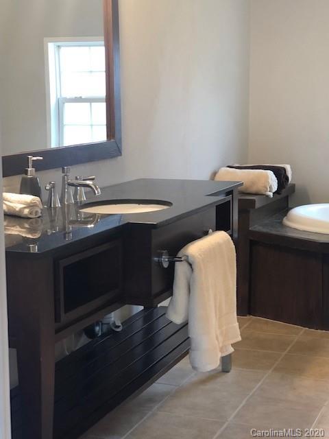 277 Fowler Lane Clyde, NC 28721 - Photo 13 of 25 Gallery Image 13