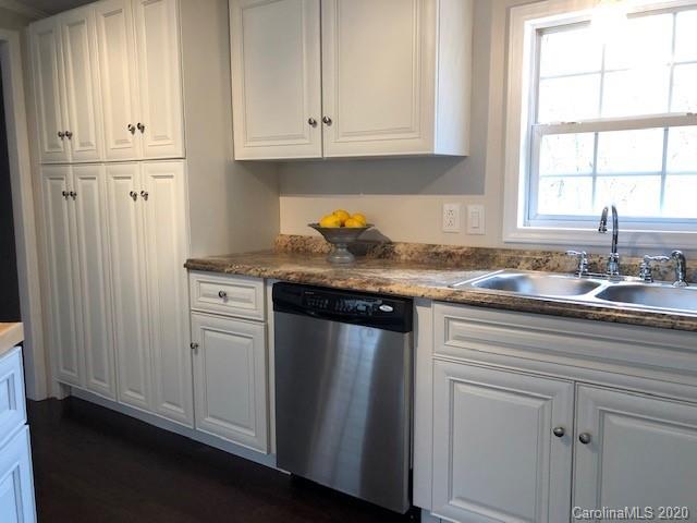 277 Fowler Lane Clyde, NC 28721 - Photo 6 of 25 Gallery Image 6