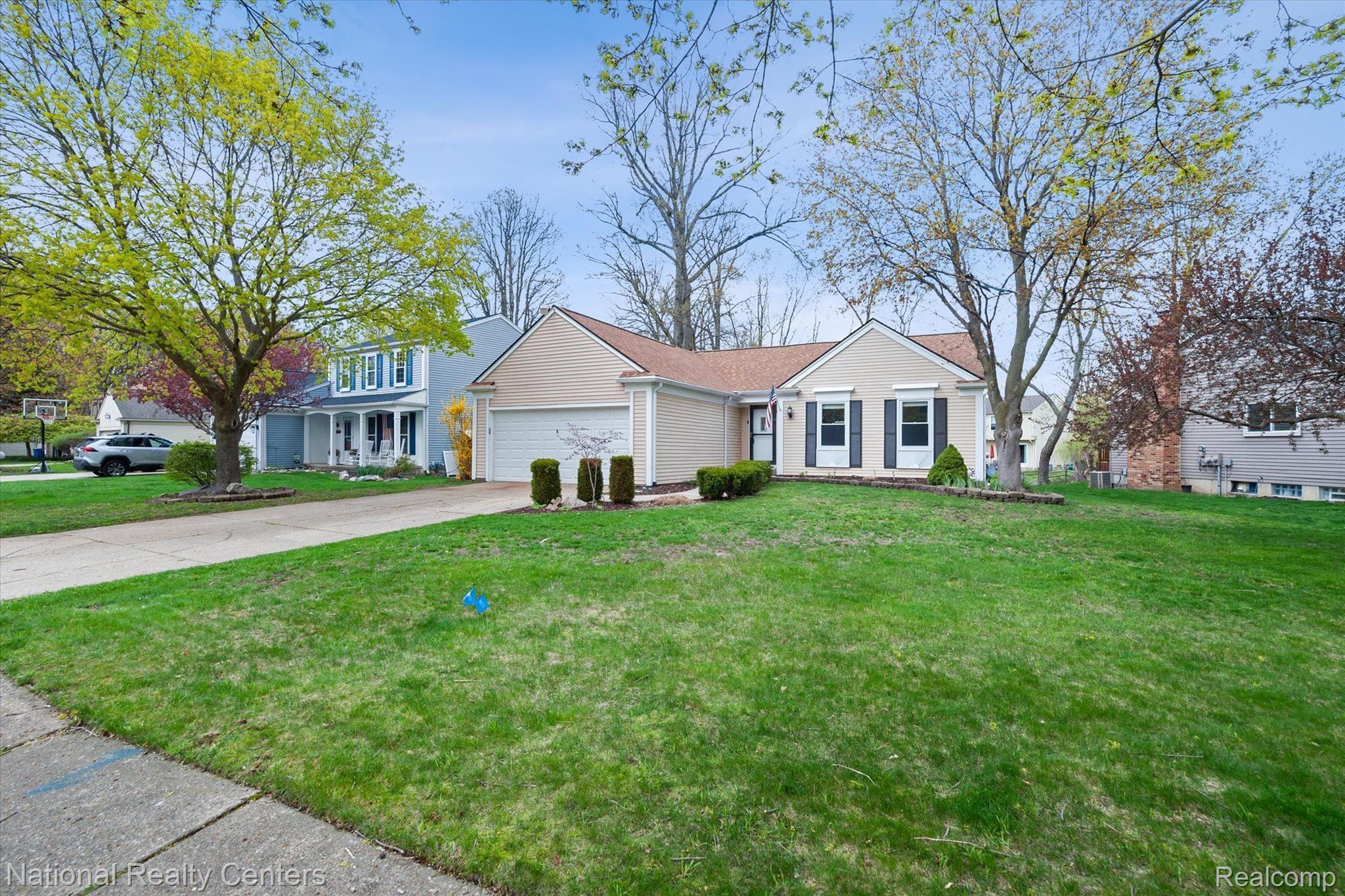 986 Cobblers Road Waterford, MI 48327 - Photo 3 of 40