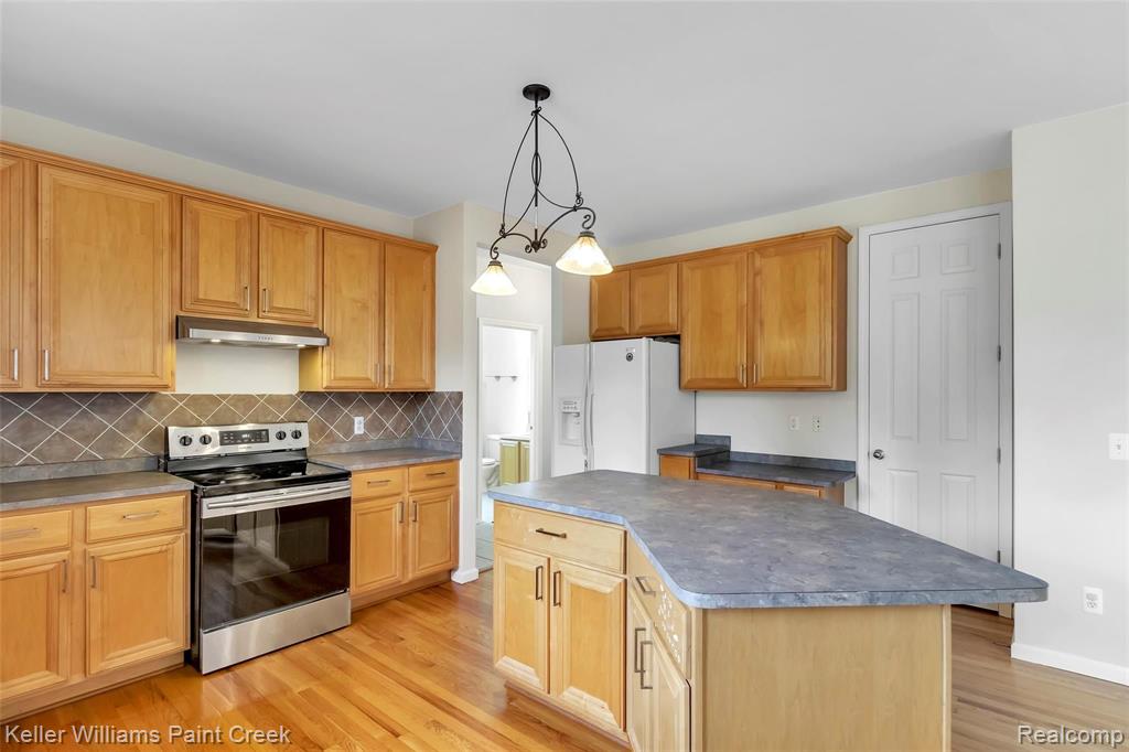 2040 Somerville Road Rochester Hills, MI 48307 - Photo 16 of 63