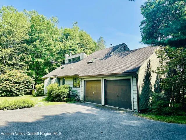 $525,000 | 40 Stonewall Ridge Road, Copake, NY 12516