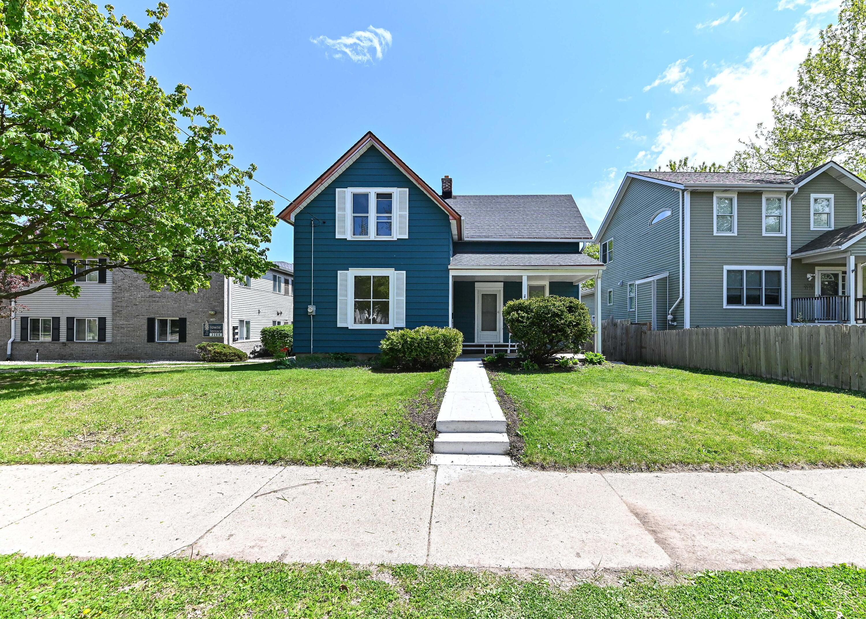 3270 South 92nd Street Milwaukee, WI 53227 - Photo 1 of 30 Welcome Home