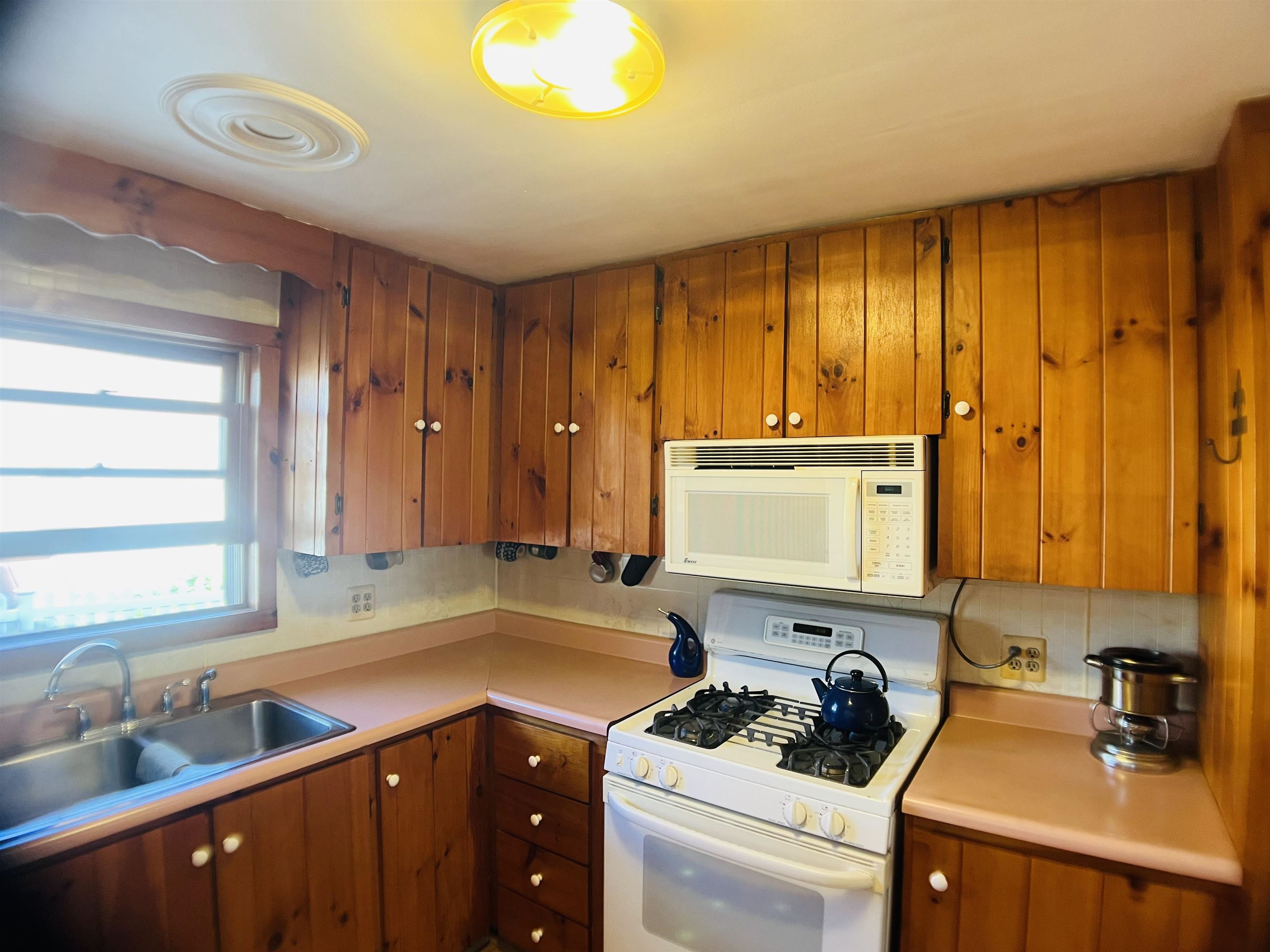 378 Lake Rd Street St. Albans, VT 05478 - Photo 11 of 20