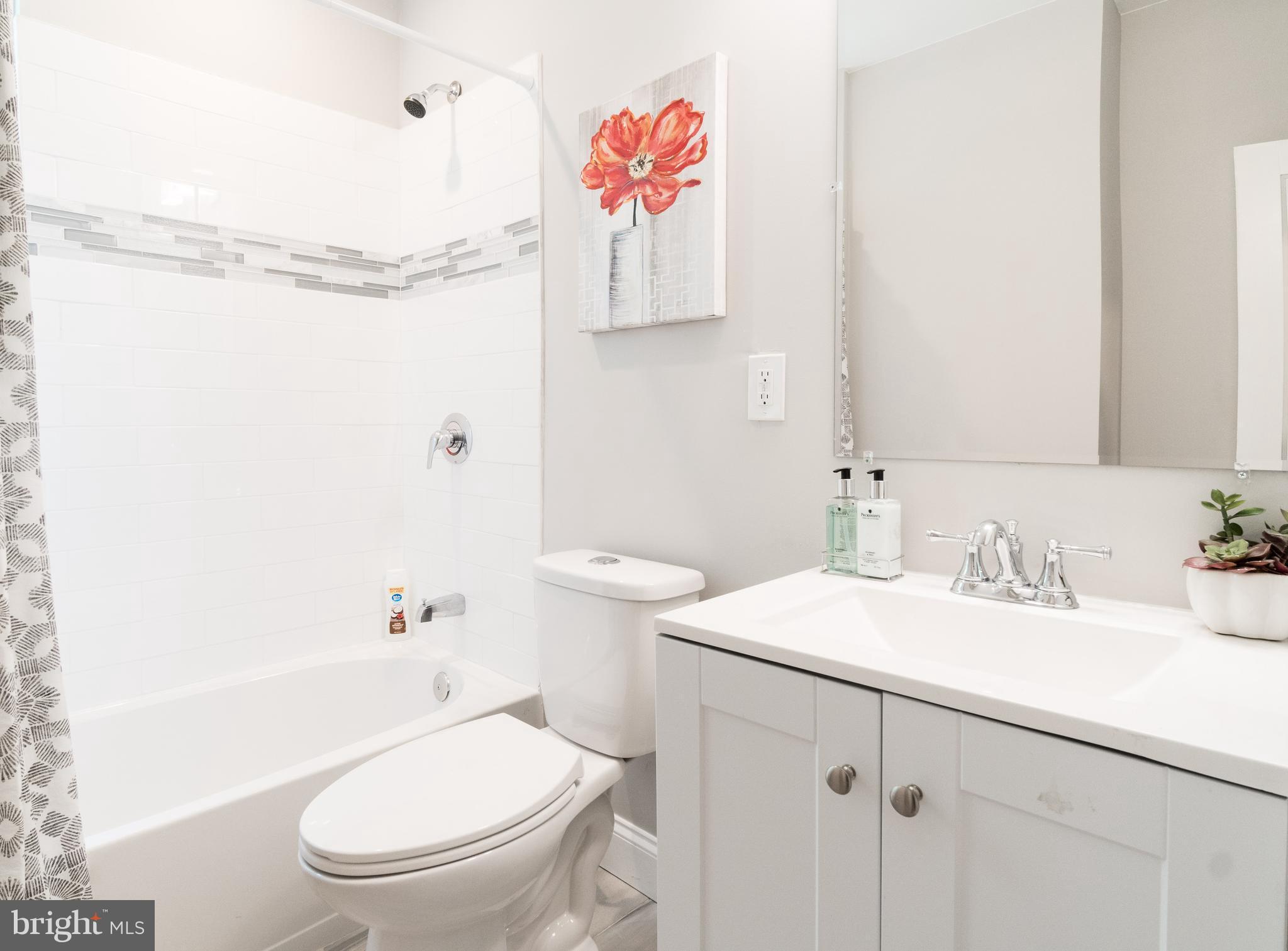 1516 Roundhill Road Baltimore, MD 21218 - Photo 22 of 30 Bath