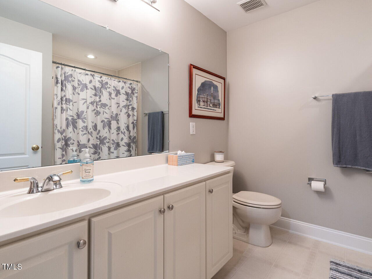 9505 Brookchase Drive Raleigh, NC 27617 - Photo 25 of 31 025-1280x960-bathroom
