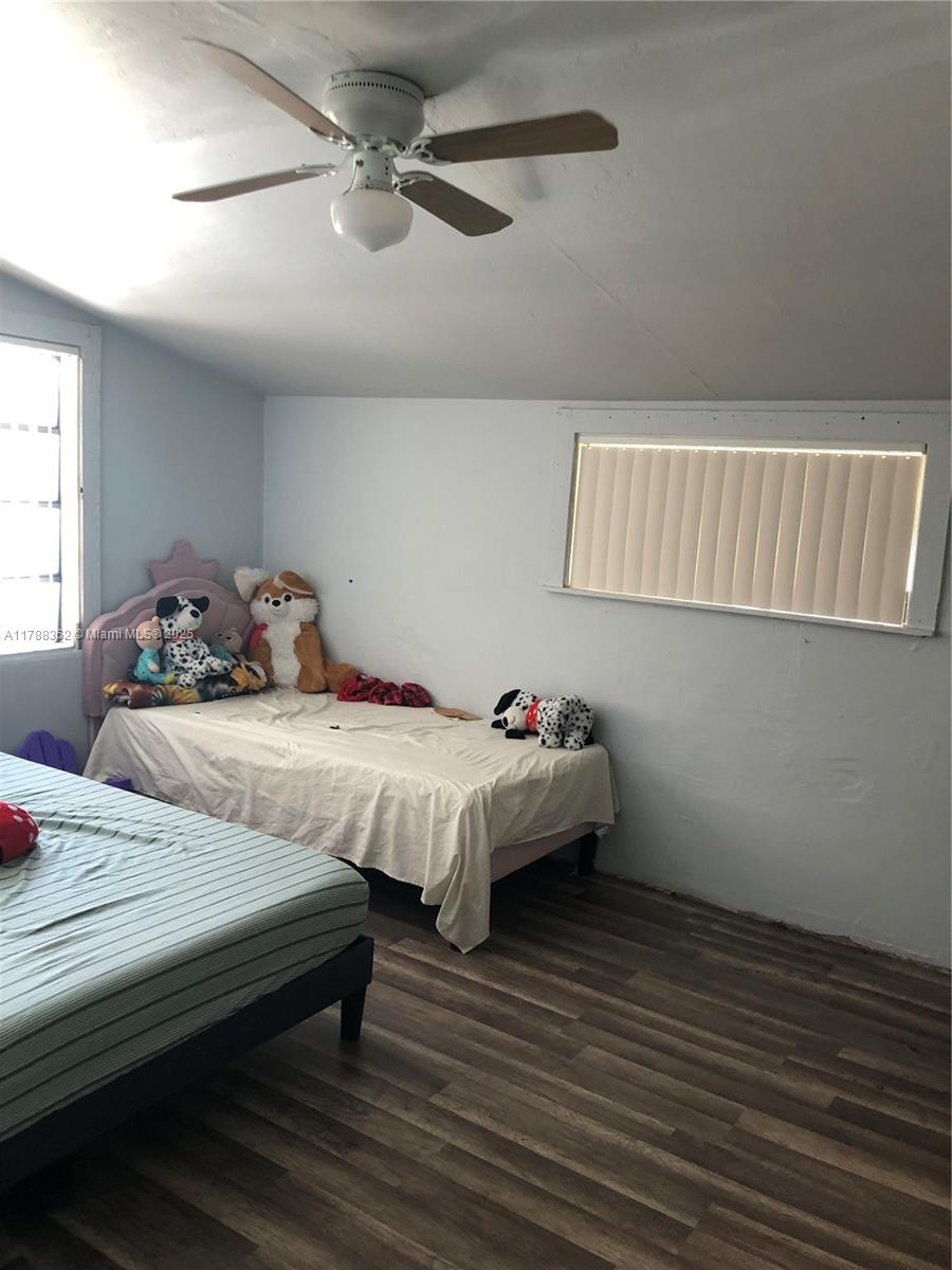 2231 Southwest 57th Court Miami, FL 33155 - Photo 8 of 12