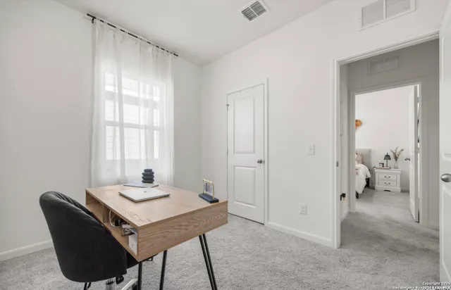 $1,600 | 8412 Falcon Meadow Drive, Converse, TX 78109