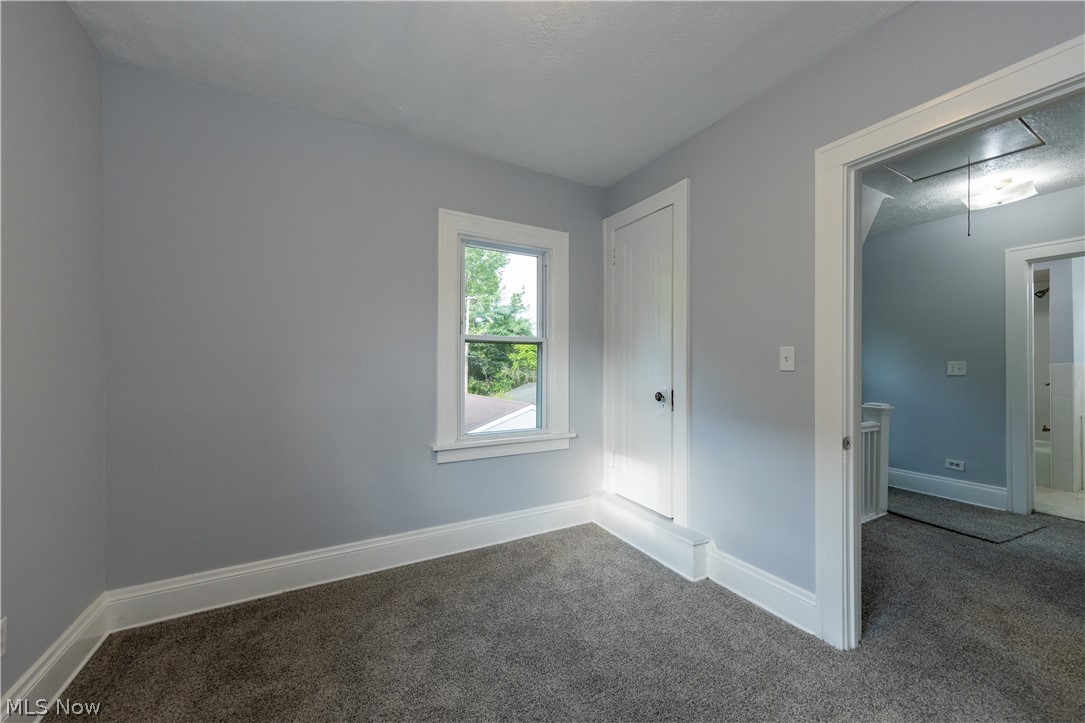 1677 Hillview Road Cleveland, OH 44112 - Photo 20 of 28 Gallery Image 20