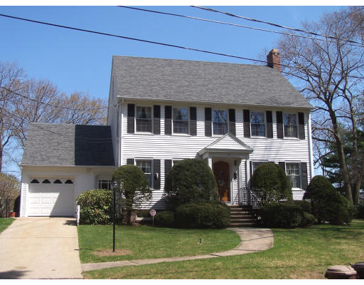 26 Pinehurst Road Holyoke, MA 01040 - Photo 1 of 21 Gallery Image 1