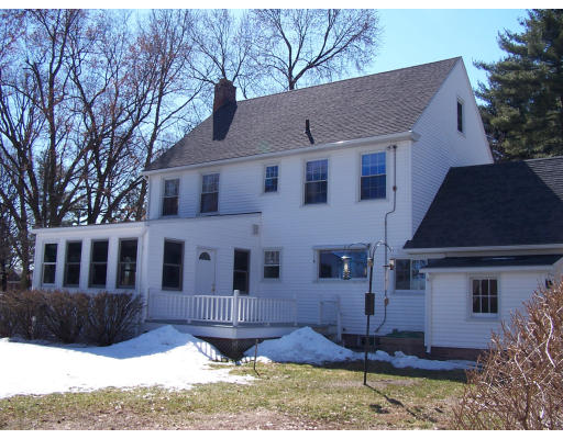 26 Pinehurst Road Holyoke, MA 01040 - Photo 18 of 21 Gallery Image 18