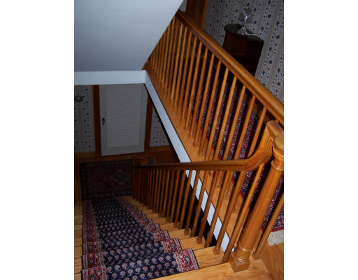 26 Pinehurst Road Holyoke, MA 01040 - Photo 8 of 21 Gallery Image 8