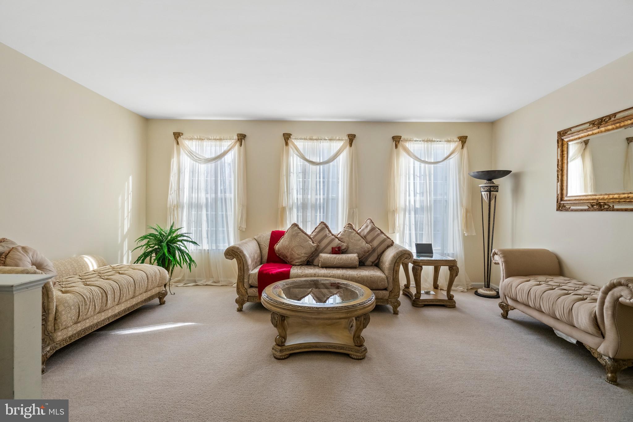 45522 Overmountain Square Sterling, VA 20164 - Photo 2 of 17
