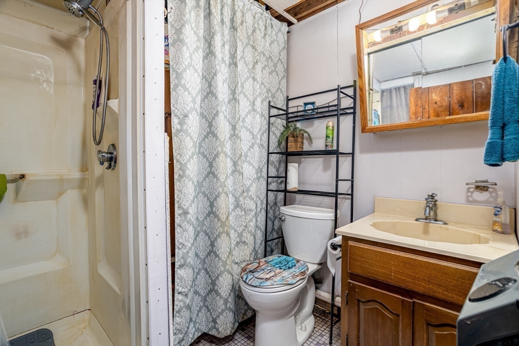 128 North Fitzwilliam Road Royalston, MA 01368 - Photo 17 of 36