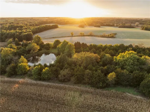 $1,512,495 | 0 M Highway, Purdin, MO 64674