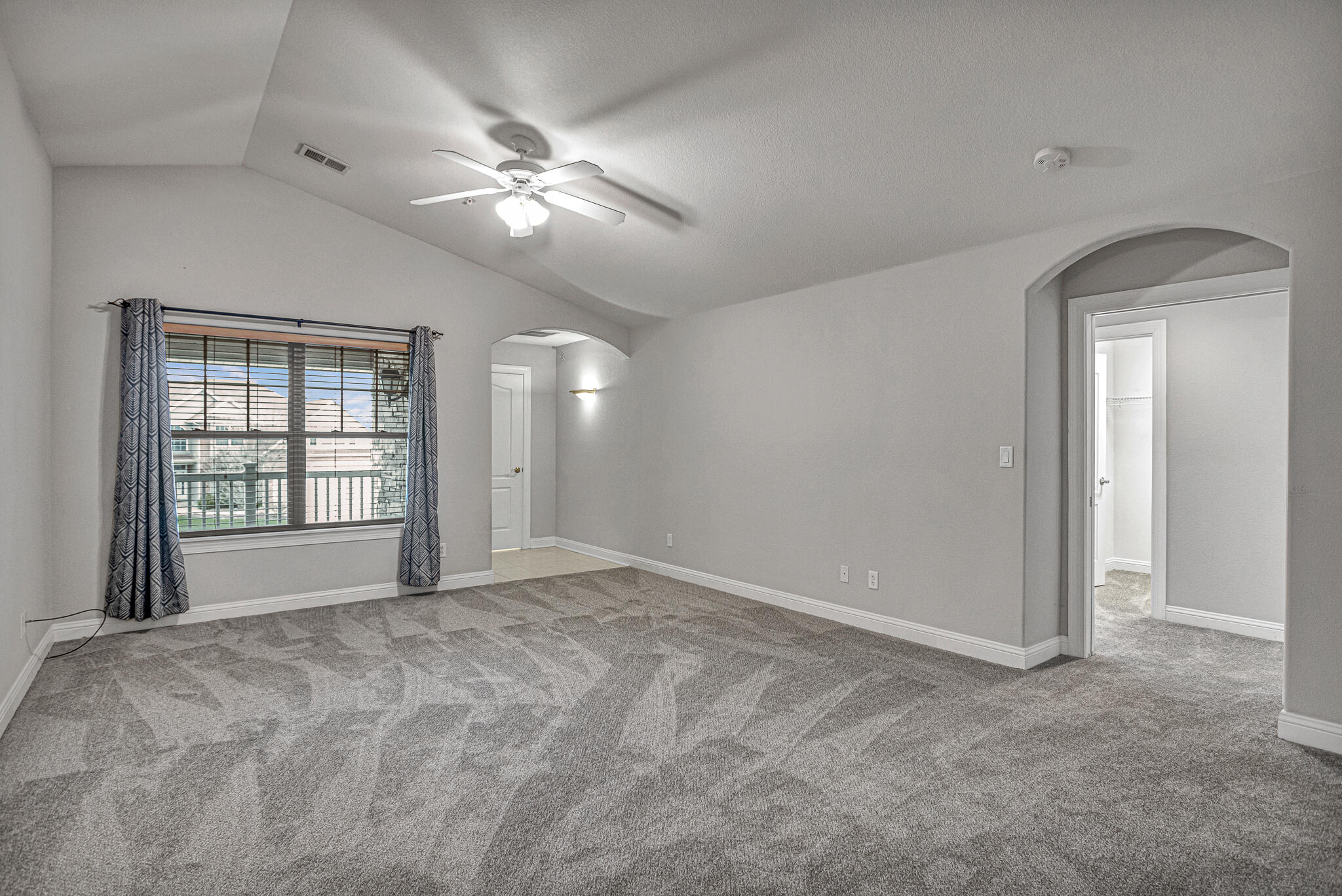 4666 Sagewood Circle, Unit 3 Pleasant Prairie, WI 53158 - Photo 27 of 41 Living Room