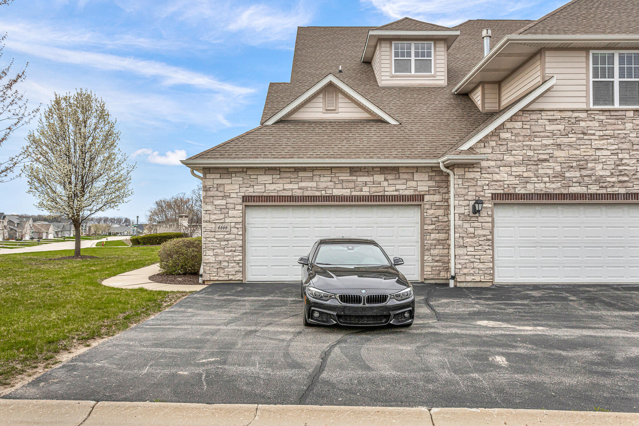 4666 Sagewood Circle, Unit 3 Pleasant Prairie, WI 53158 - Photo 3 of 41 Exterior - End Garage