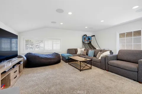 $1,385,000 | 16302 Nassau Lane, Huntington Beach, CA 92649