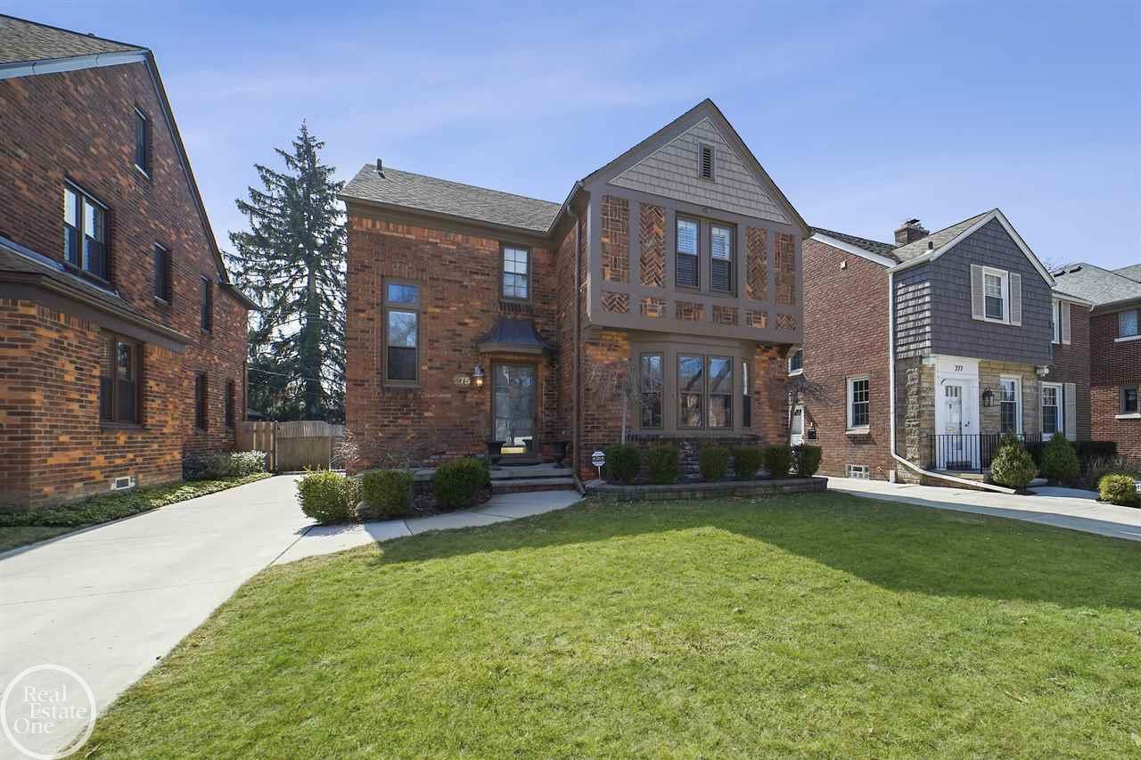 275 Moran Road Grosse Pointe, MI 48236 - Photo 3 of 43 50036996-2.JPG