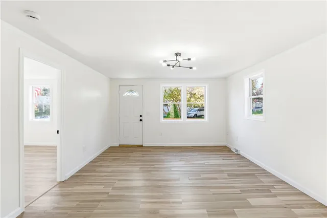 $377,777 | 123 Payton Avenue, Warwick, RI 02889