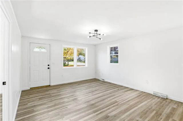 $377,777 | 123 Payton Avenue, Warwick, RI 02889