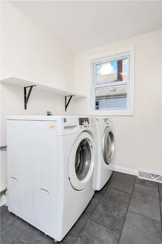 $377,777 | 123 Payton Avenue, Warwick, RI 02889