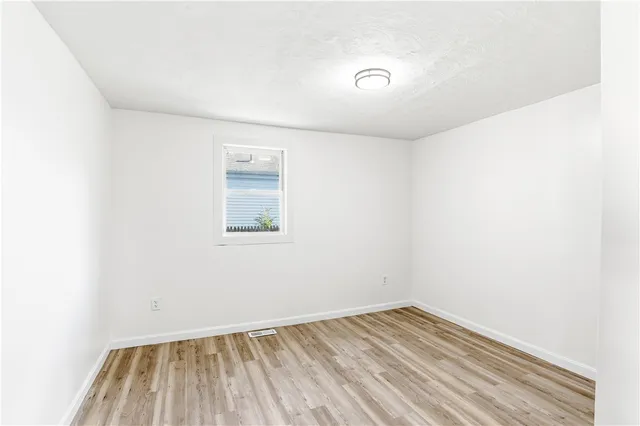 $377,777 | 123 Payton Avenue, Warwick, RI 02889