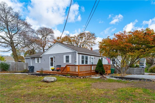 $377,777 | 123 Payton Avenue, Warwick, RI 02889