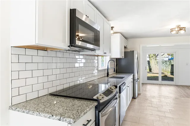 $377,777 | 123 Payton Avenue, Warwick, RI 02889