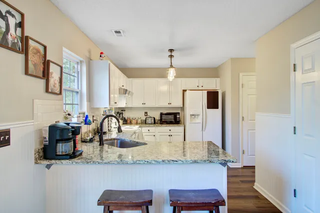 $325,000 | 230 Lindy Creek Road, Goose Creek, SC 29445