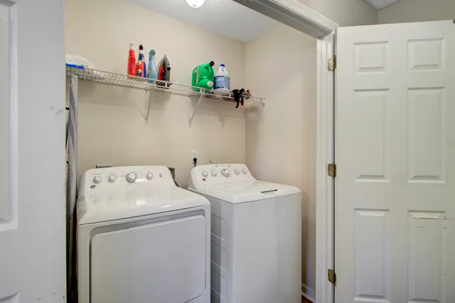 $325,000 | 230 Lindy Creek Road, Goose Creek, SC 29445