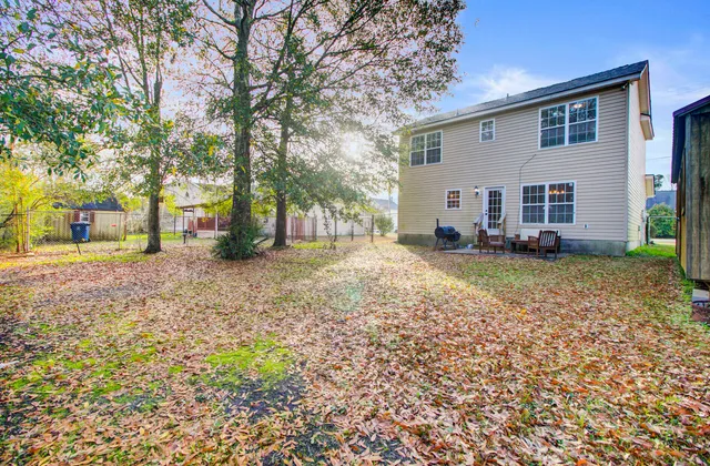 $325,000 | 230 Lindy Creek Road, Goose Creek, SC 29445