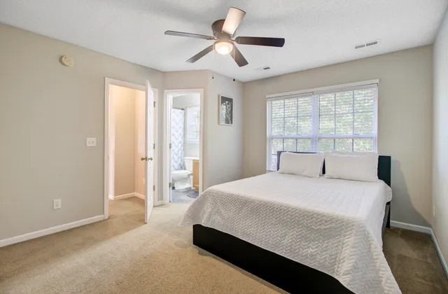 $325,000 | 230 Lindy Creek Road, Goose Creek, SC 29445