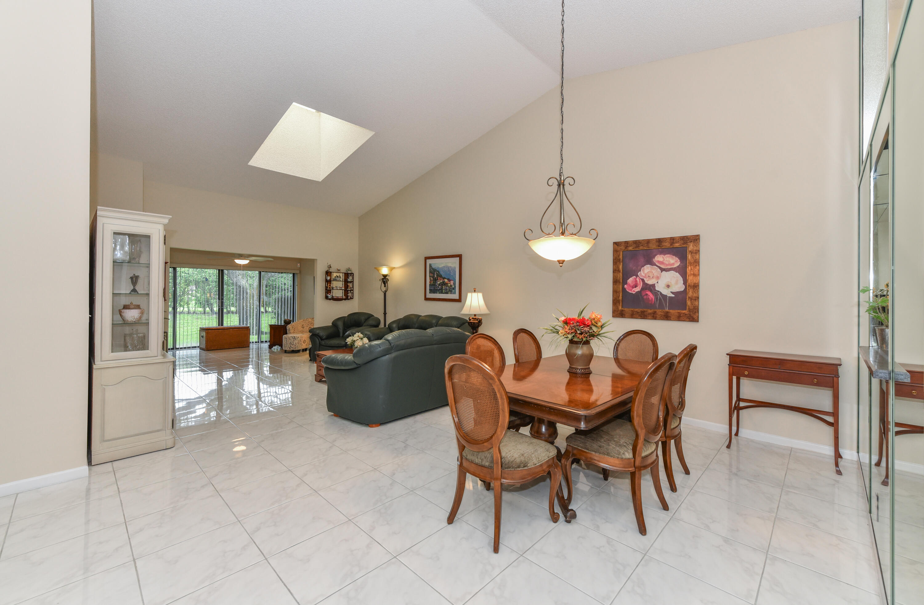8167 Springlake Drive, Unit A Boca Raton, FL 33496 - Photo 12 of 46 8167 Springlake Dr_Michaela Marcus_25