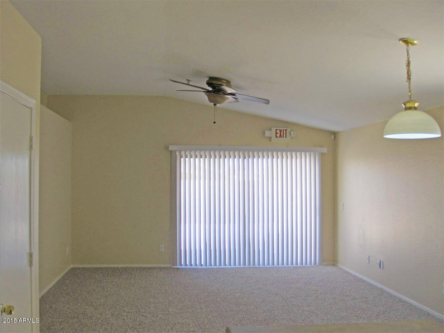 408 West Beverly Road Phoenix, AZ 85041 - Photo 4 of 9 4 living2