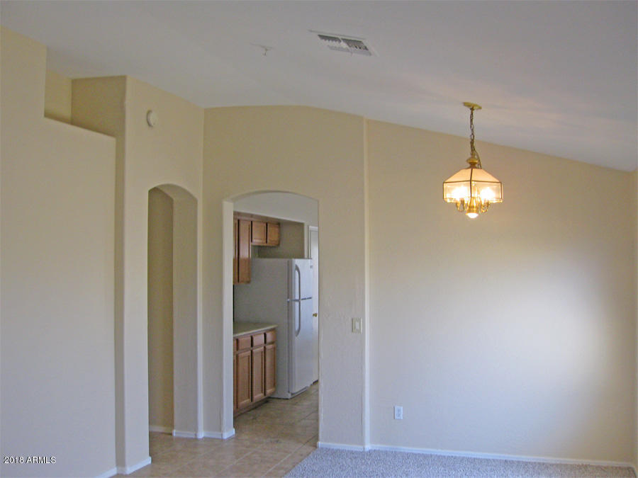 408 West Beverly Road Phoenix, AZ 85041 - Photo 5 of 9 5 living3