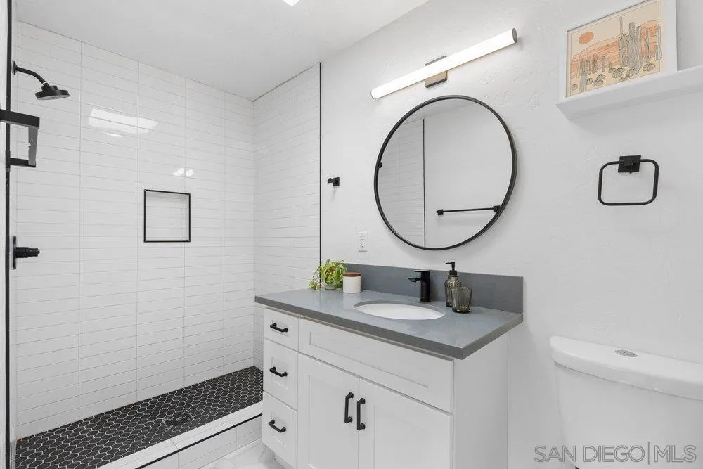 725 Teaberry Street Encinitas, CA 92024 - Photo 8 of 17