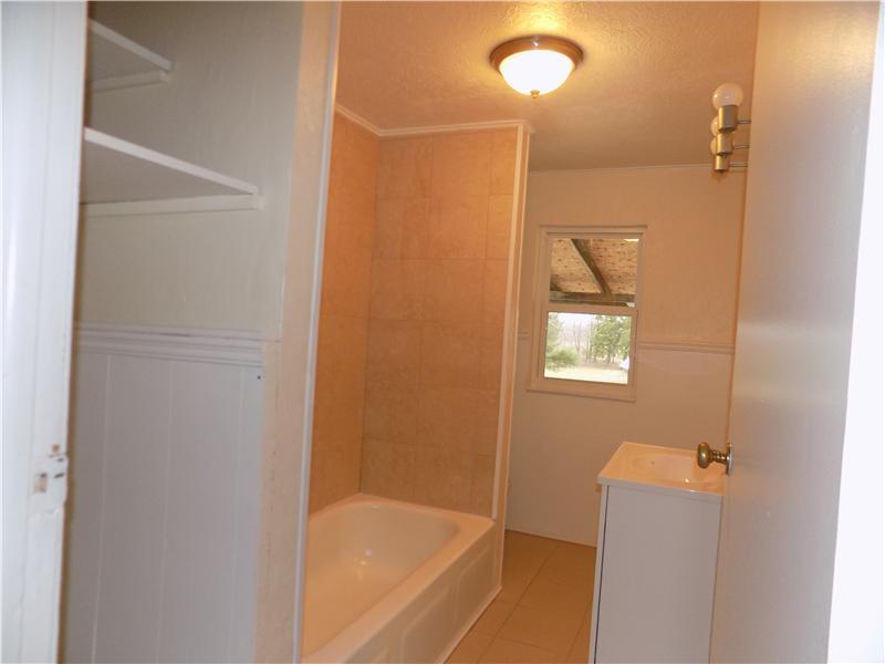 1563 Branchton Road Hilliards, PA 16040 - Photo 9 of 14 Full Bath.