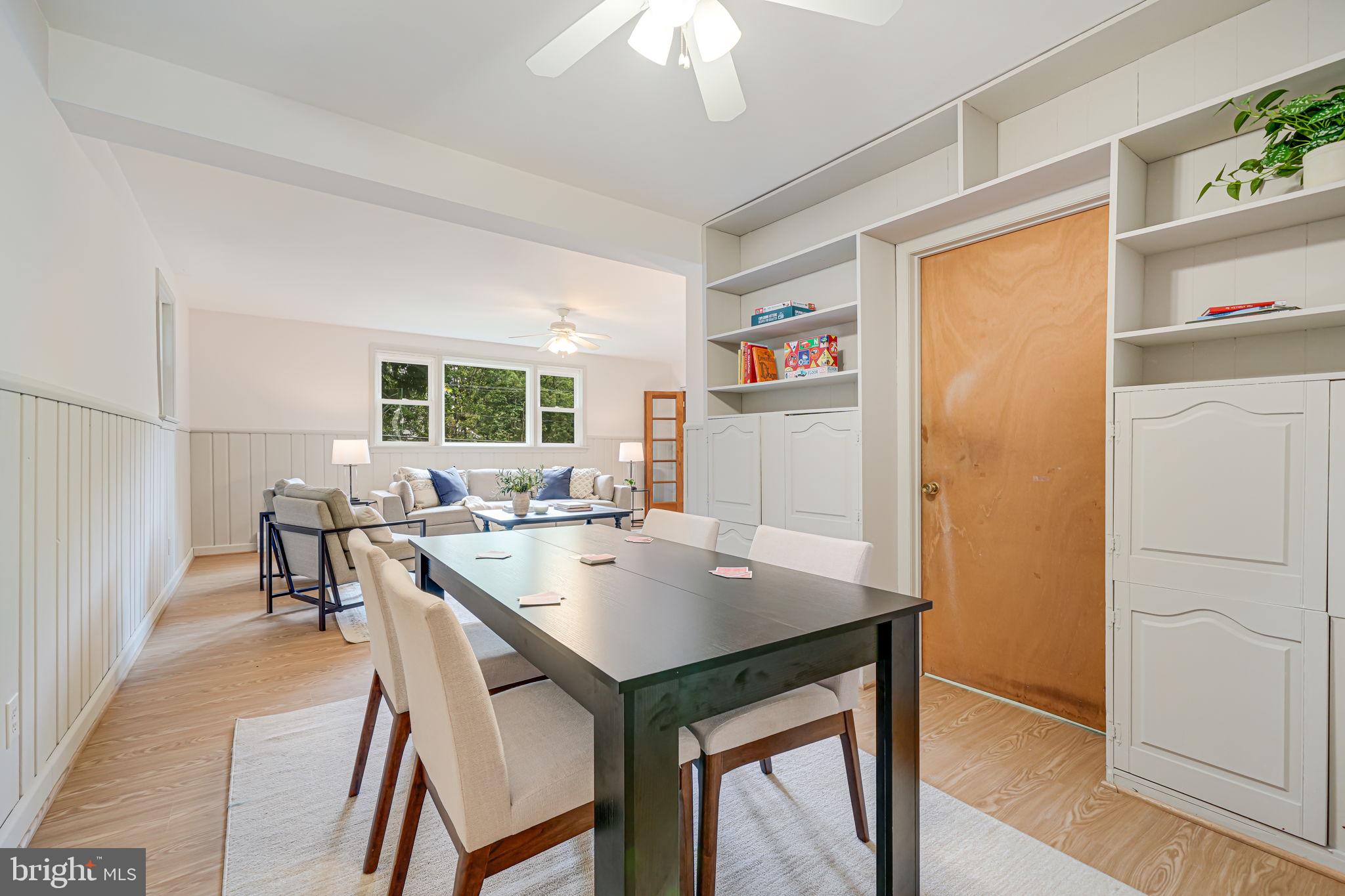 2566 Military Road Arlington, VA 22207 - Photo 13 of 38 First Level Living Room