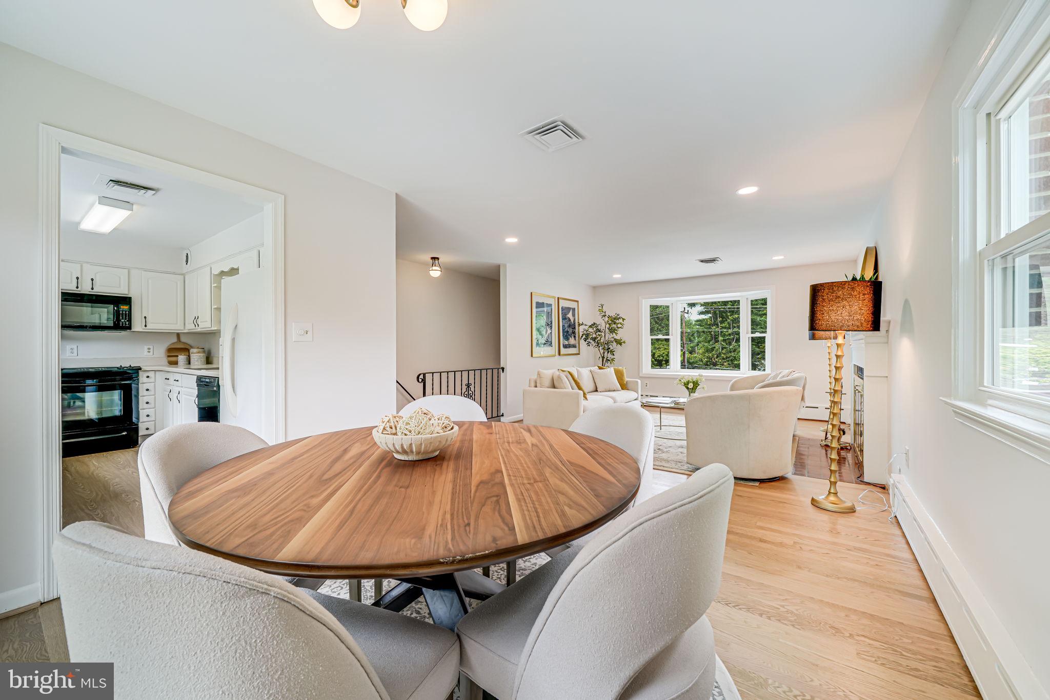 2566 Military Road Arlington, VA 22207 - Photo 18 of 38 Dining Room