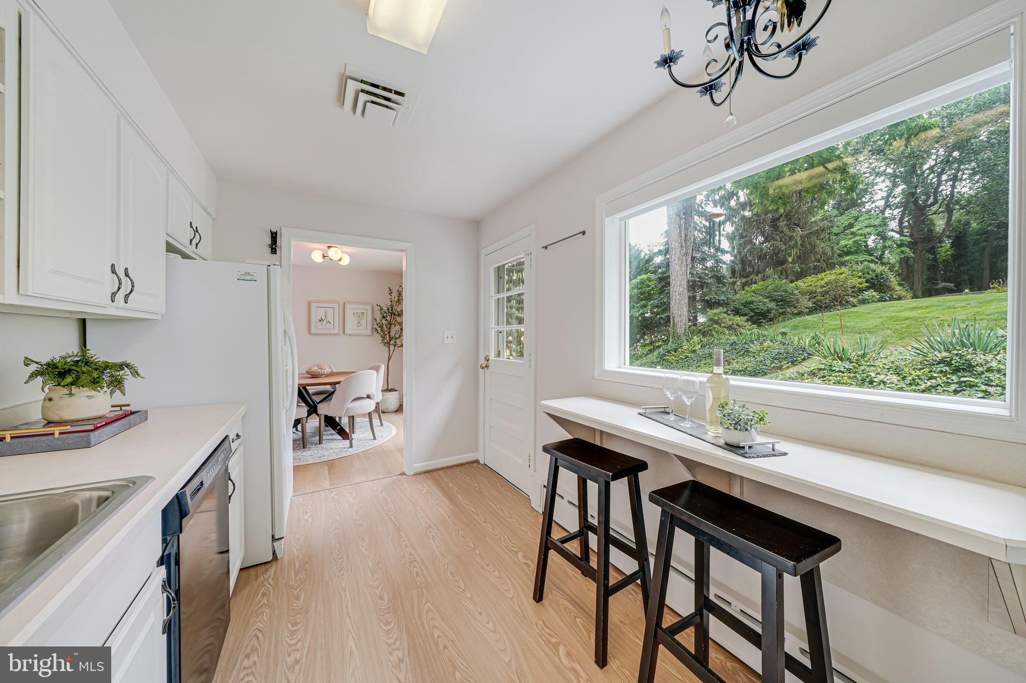 2566 Military Road Arlington, VA 22207 - Photo 21 of 38 Kitchen