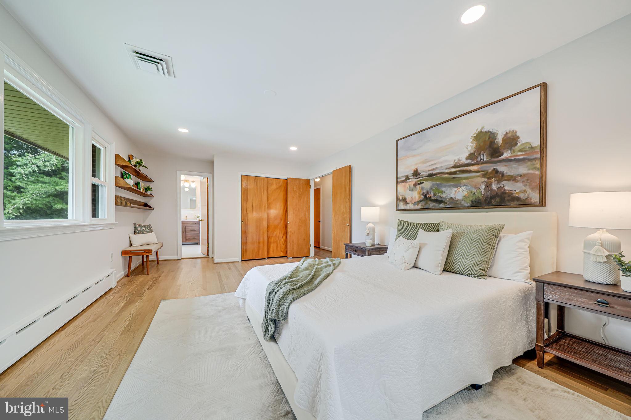 2566 Military Road Arlington, VA 22207 - Photo 24 of 38 Primary Bedroom