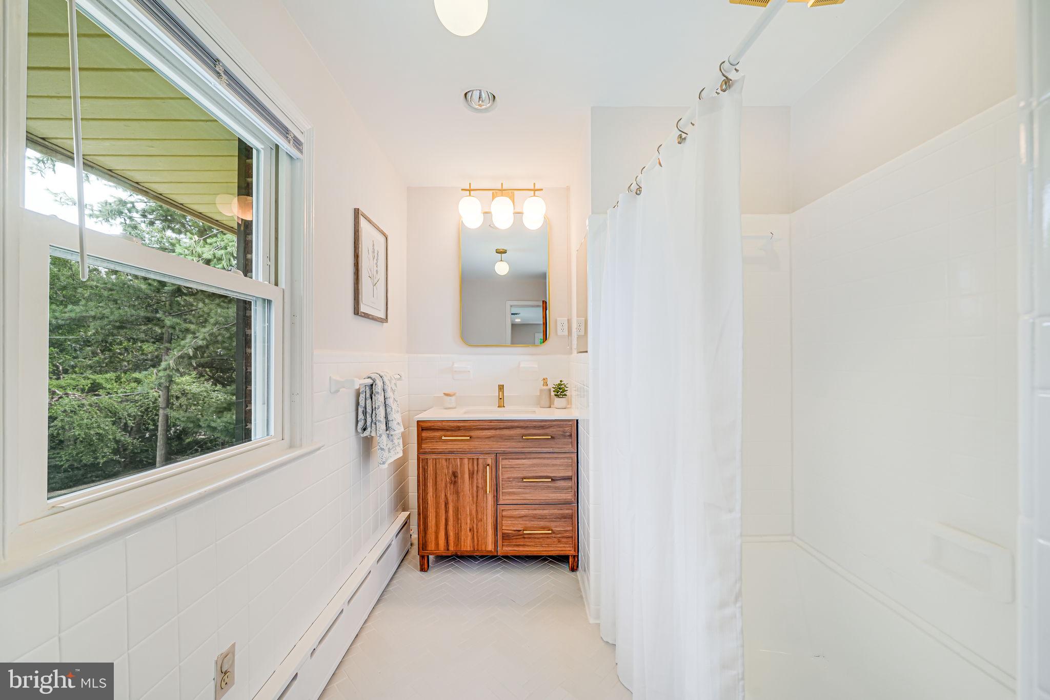 2566 Military Road Arlington, VA 22207 - Photo 25 of 38 New Primary Full Bath