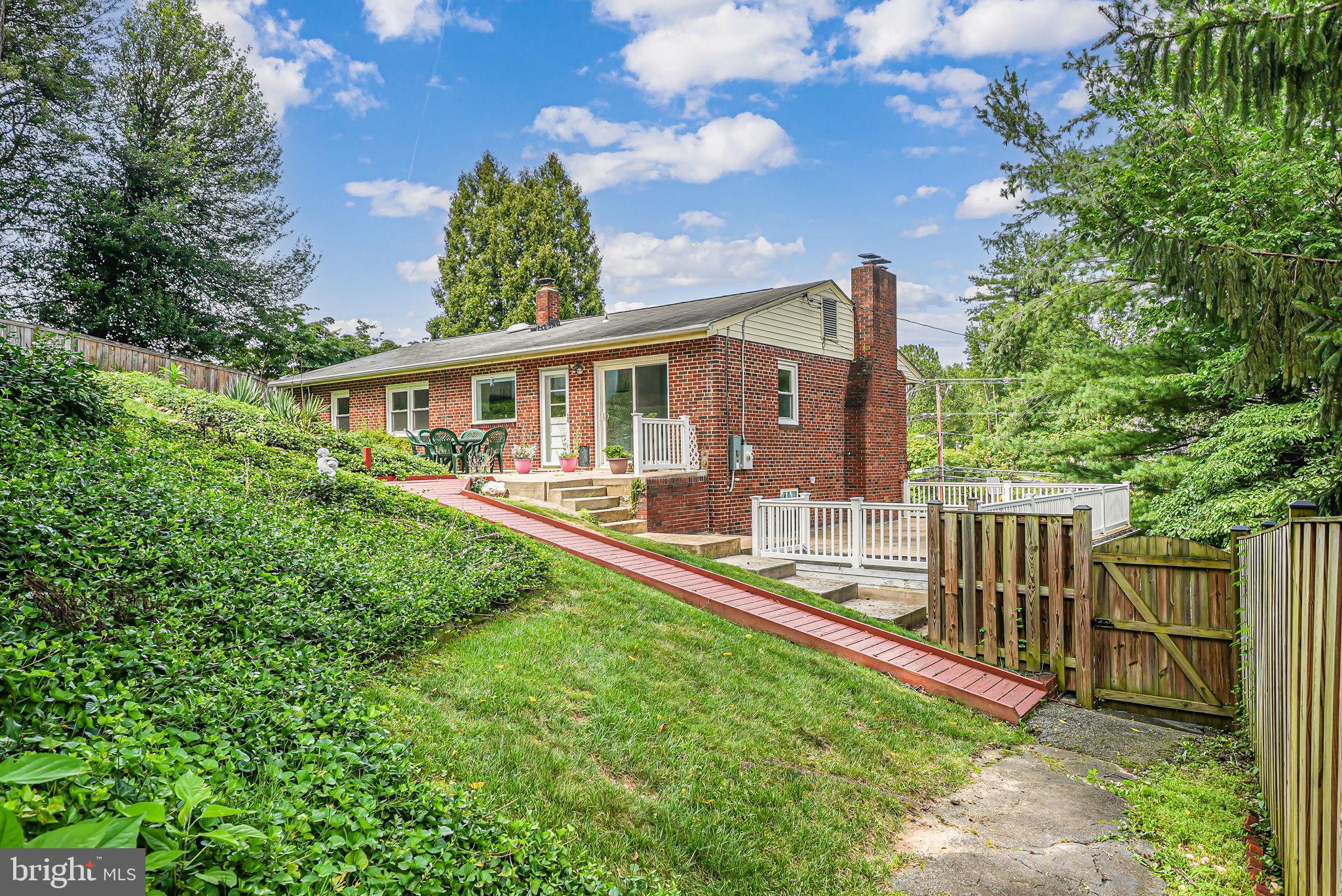 2566 Military Road Arlington, VA 22207 - Photo 35 of 38 Back Exterior