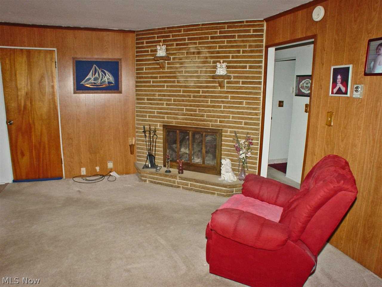 144 Beverly Avenue Weirton, WV 26062 - Photo 3 of 10