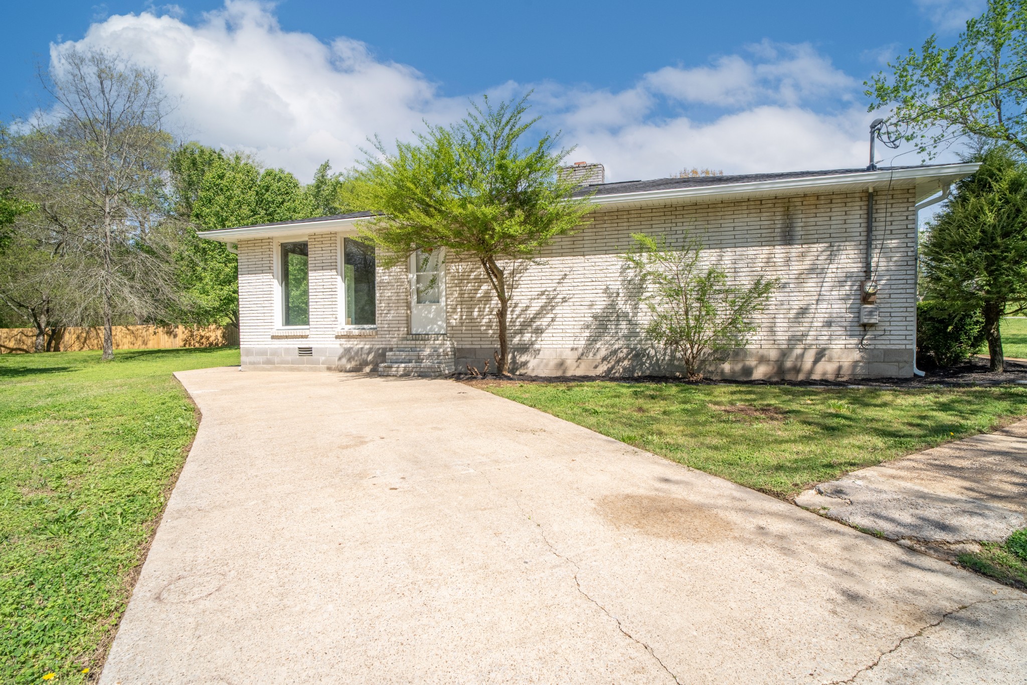 211 Edgebrook Road Goodlettsville, TN 37072 - Photo 4 of 38 Gallery Image 4