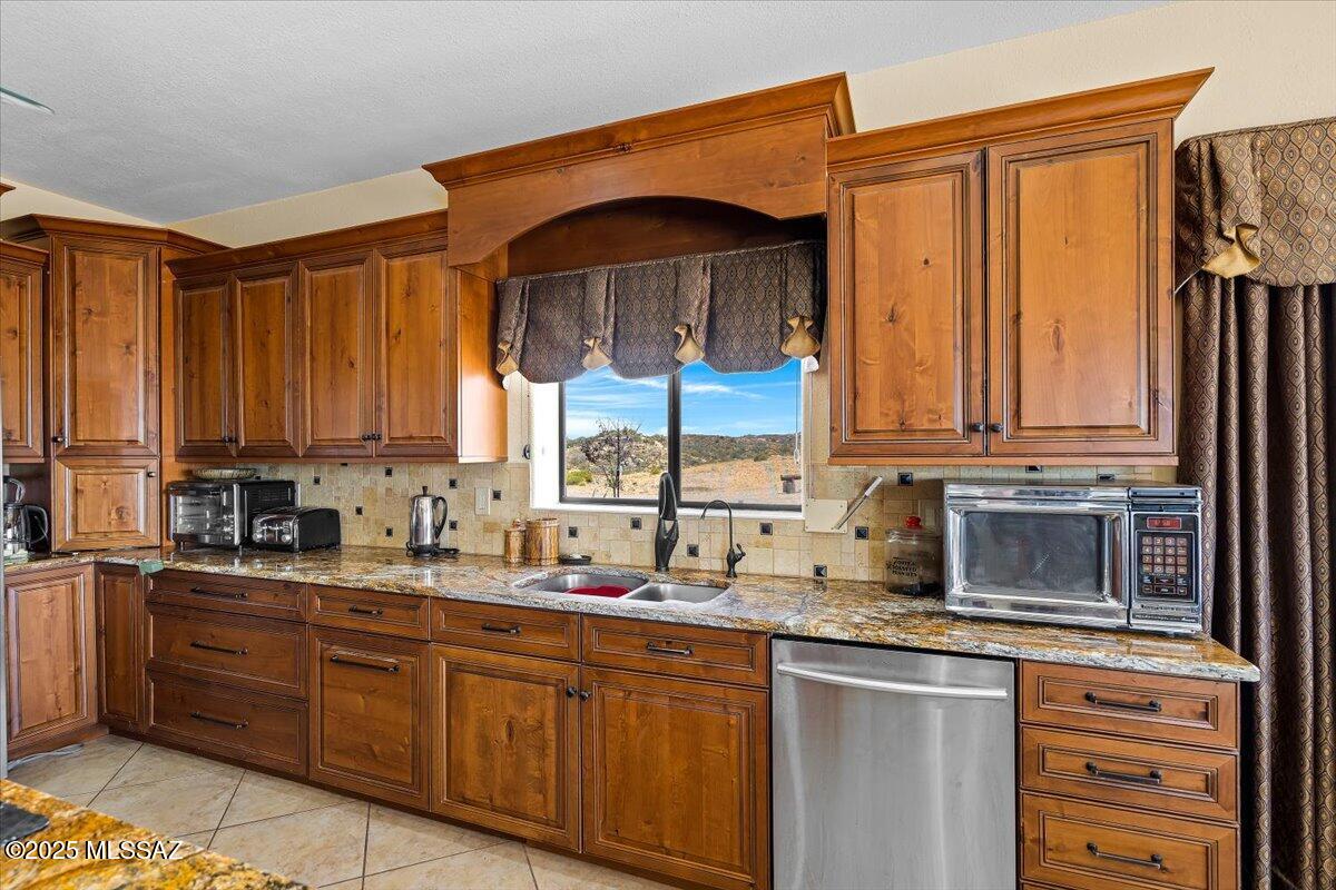 1969 West Three O'Clock Hill Road Oracle, AZ 85623 - Photo 20 of 49